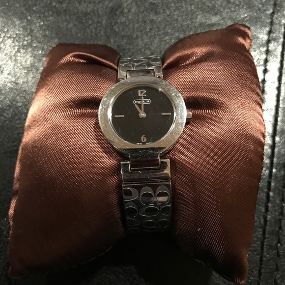 Coach Watch - Picture 1 of 5